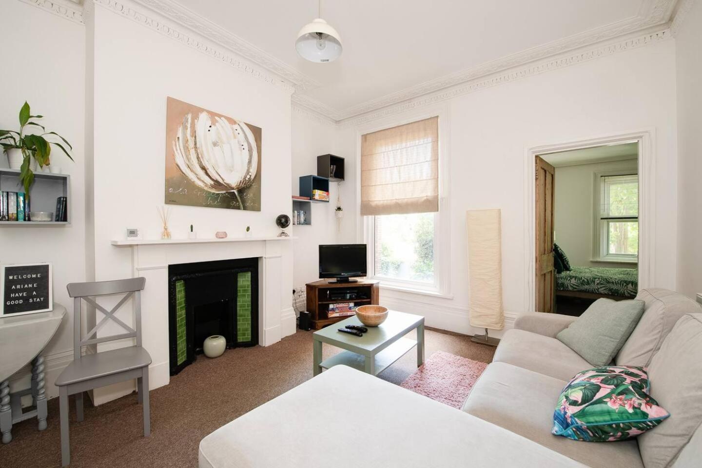 Family Friendly Flat Just Minutes From The Beach! Portsmouth Zewnętrze zdjęcie