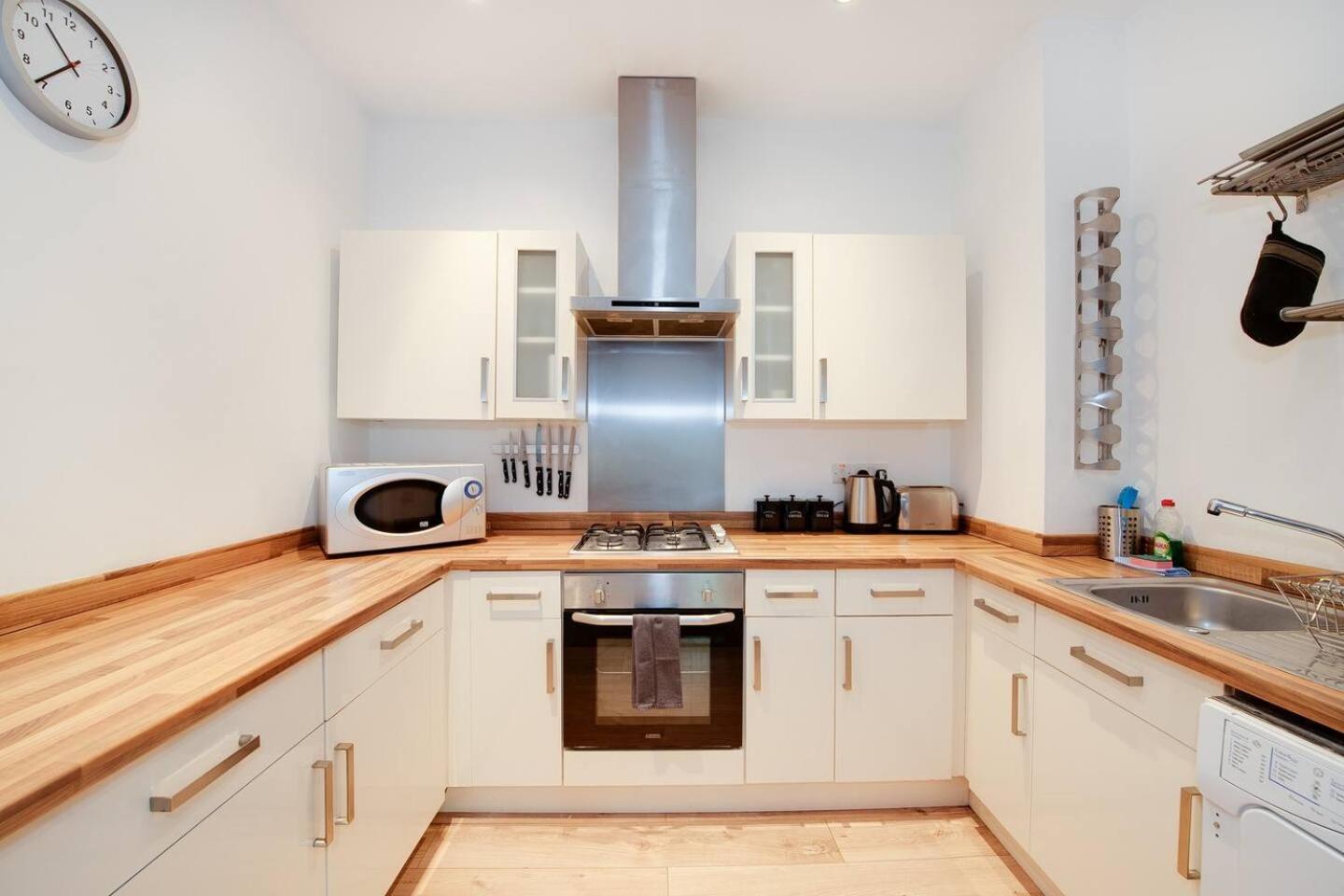 Family Friendly Flat Just Minutes From The Beach! Portsmouth Zewnętrze zdjęcie